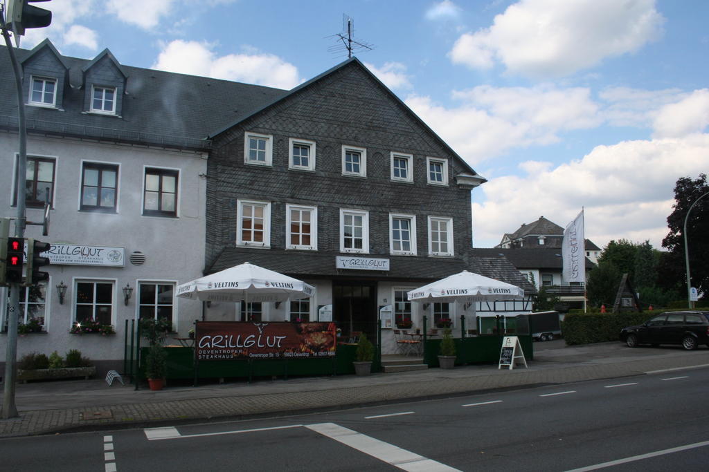 Grillglut Hotel Арнсберг Екстериор снимка